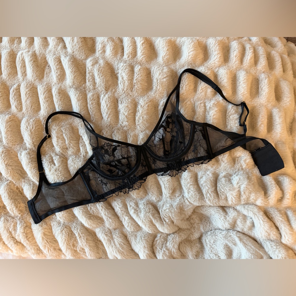 Victoria's Secret Black Sheer Lace Underwire Bra